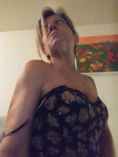 **40 Y/r Older BBW m*0*m BJ fun** **40 Y/r Older BBW m*0*m BJ fun**