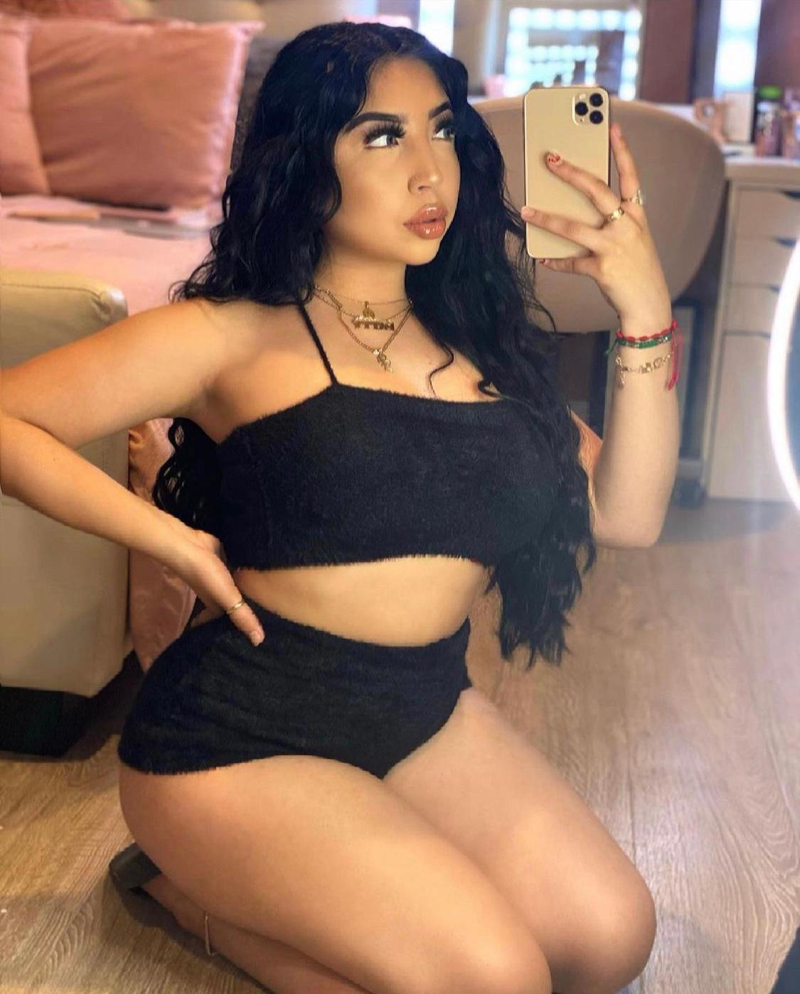 I’m ready to get laid this weekend 🥰🥰 I’m ready to get laid this weekend 🥰🥰