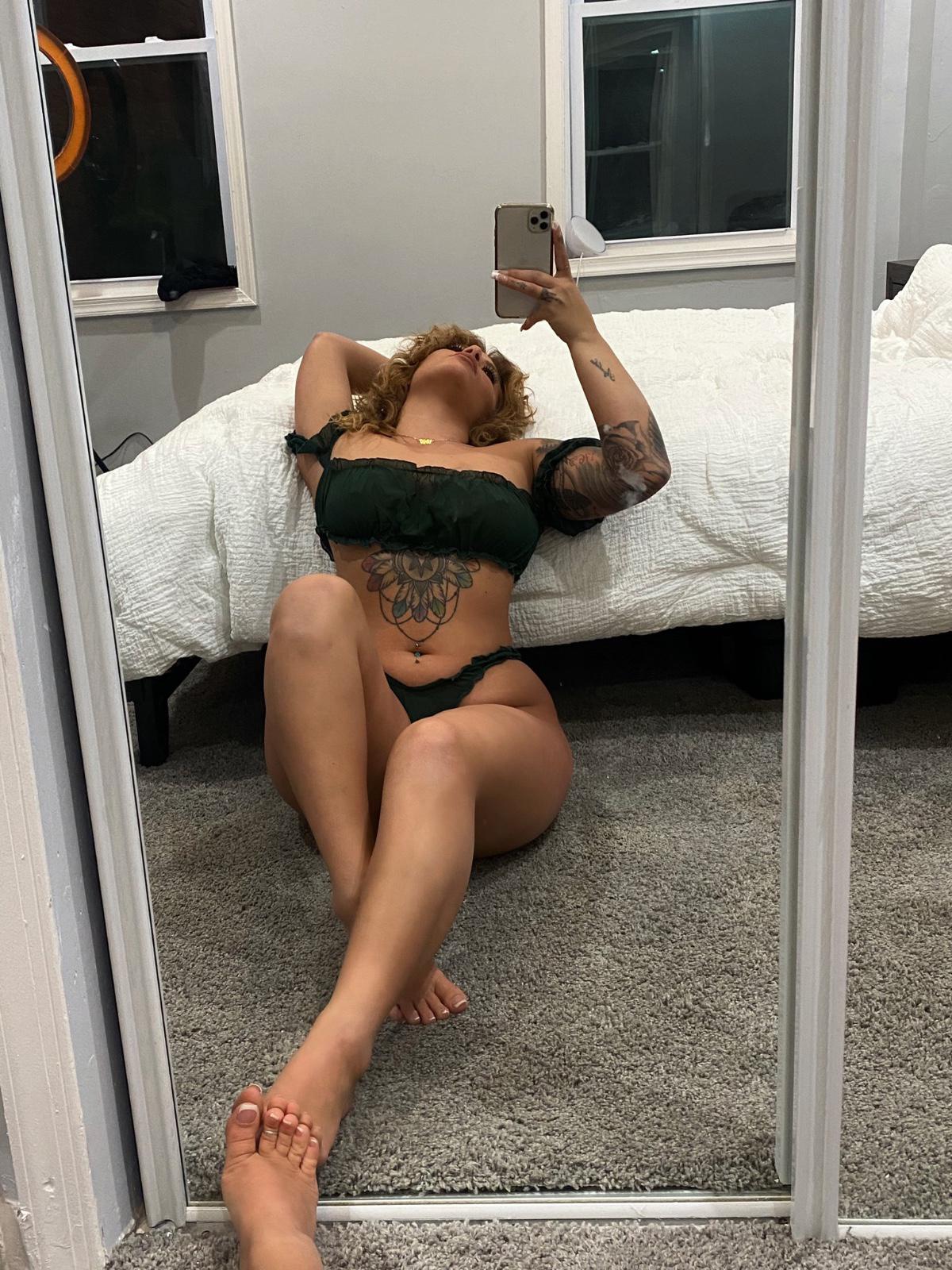 HMU on snap monguarymeditha HMU on snap monguarymeditha