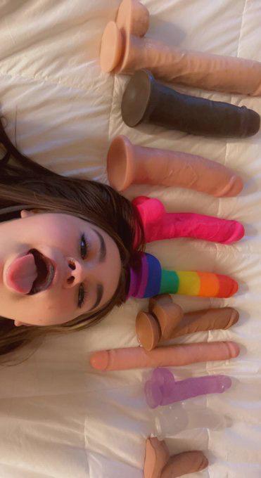 Wet & juicy damn down for fun & aval for massage hm on Snapchat @Jamie124xx. ,T Wet & juicy damn down for fun & aval for massage hm on Snapchat @Jamie124xx. ,T