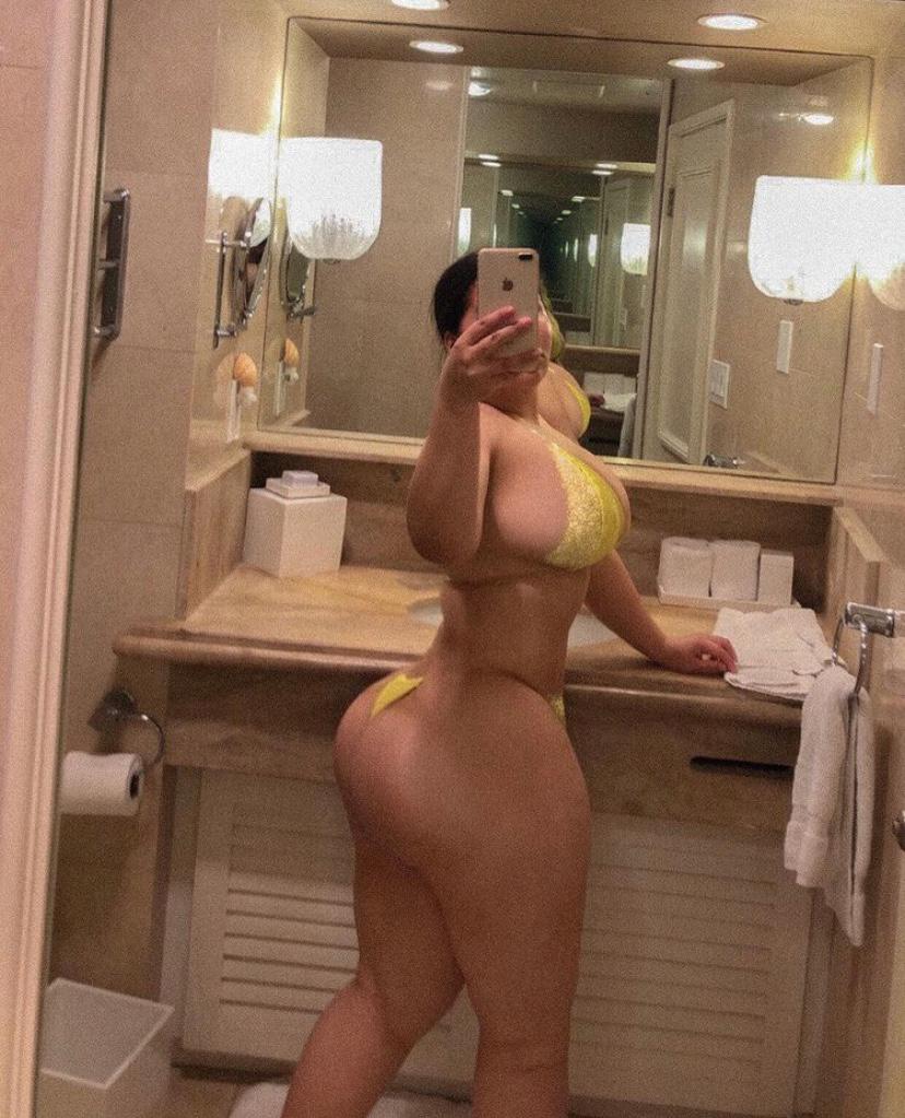 Iβm available for hook up πππ¦ Iβm available for hook up πππ¦