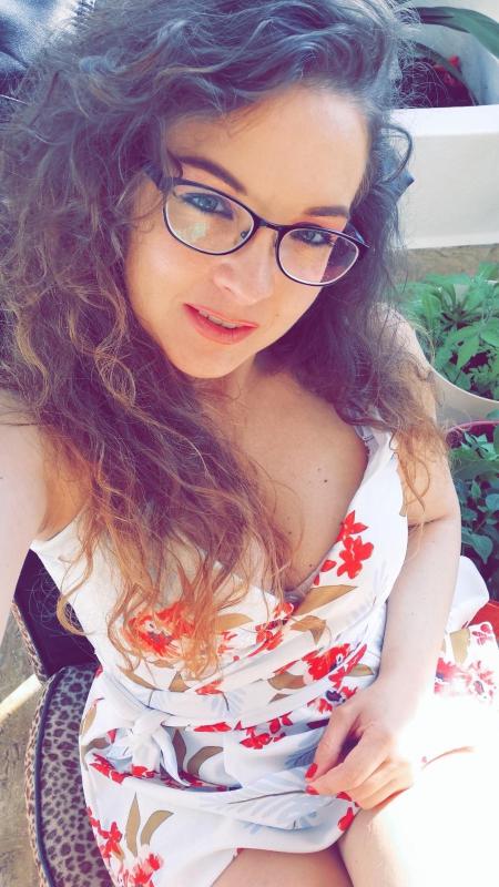 I’m down for hookup hit me up now 🍆🍑💦