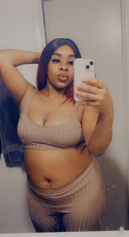 Pretty black ebony queen💦🍫new in town available for incall/outcall