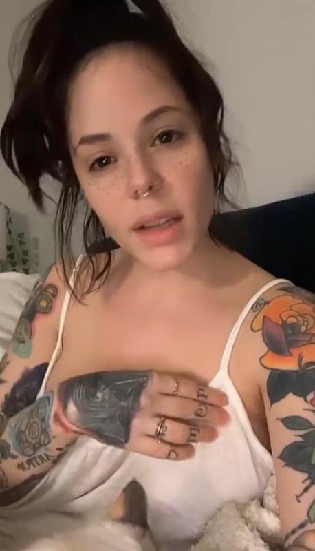 DOWN FOR FUN AND HOOK UP HMU ON SNAP SUSANJANE86