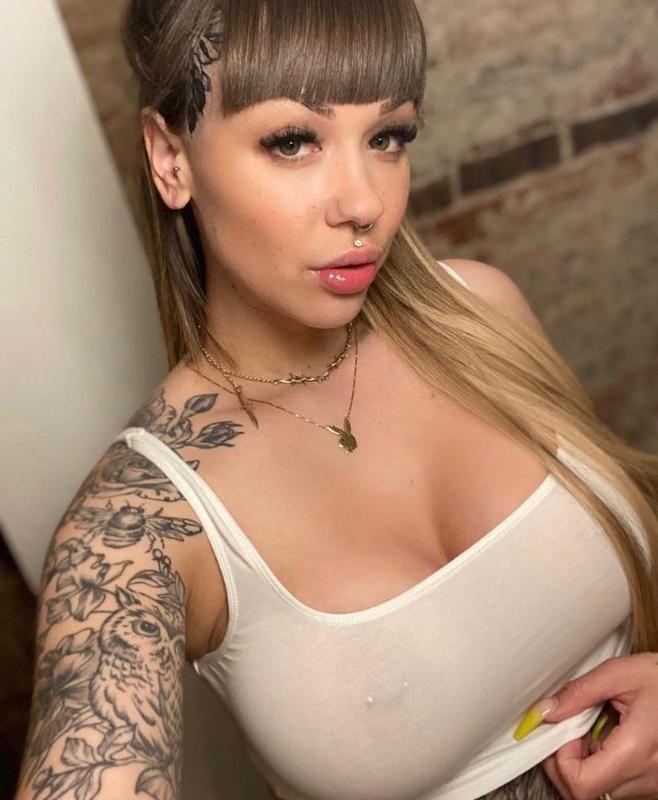 HOOK UP SEX🍑🍑🍑💦💦💦🍆🍆🍆