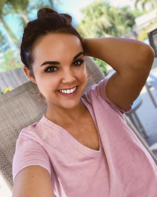 HOOKUP😛incall and outcall service 💦🧖‍♀️💬text to meet...