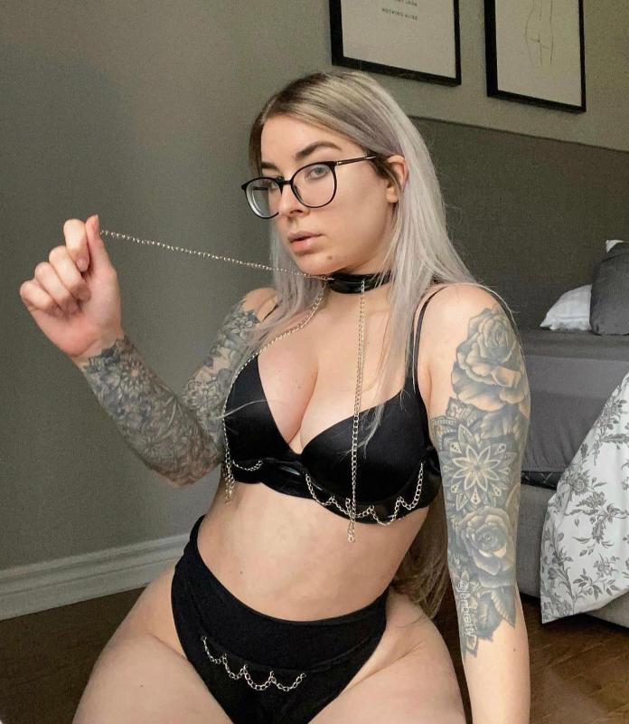 HMU for hook up in and out call car (737) 618-4503 Snapchat daniellas200