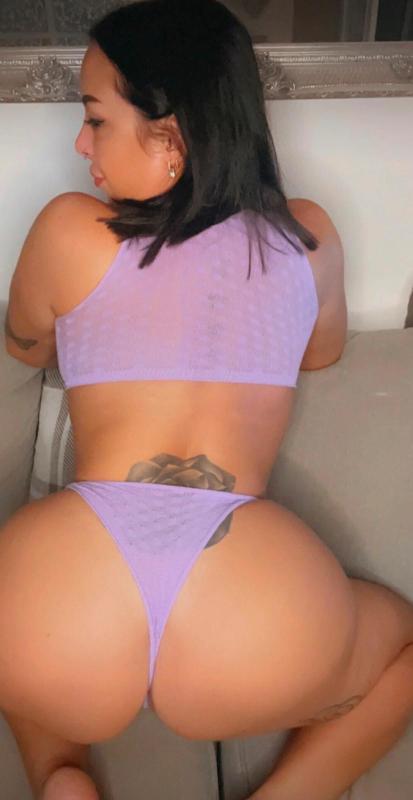 CHECK ME OUT 🥰💦🍆💄