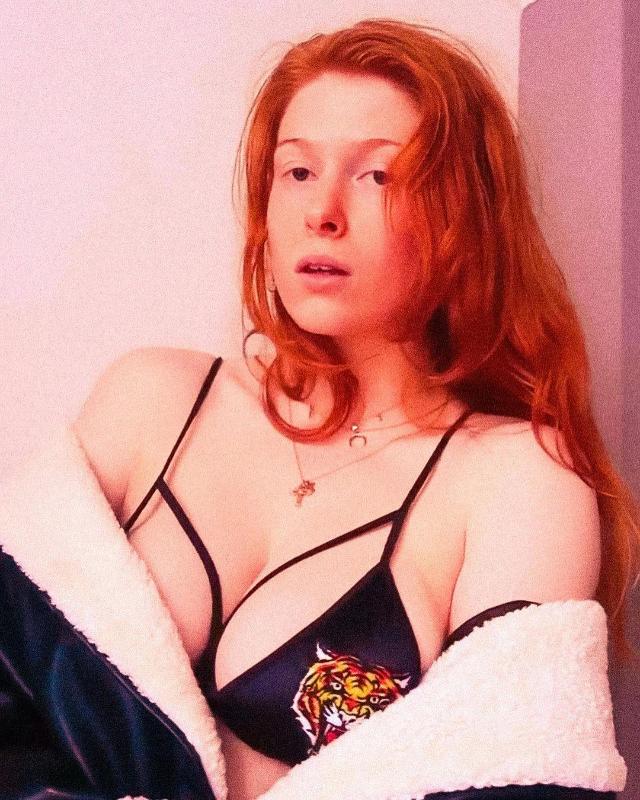 I’m available to fuck you good💦🍆💯% Real & Ready Now👅🍭Naughty Fun💋 place Or