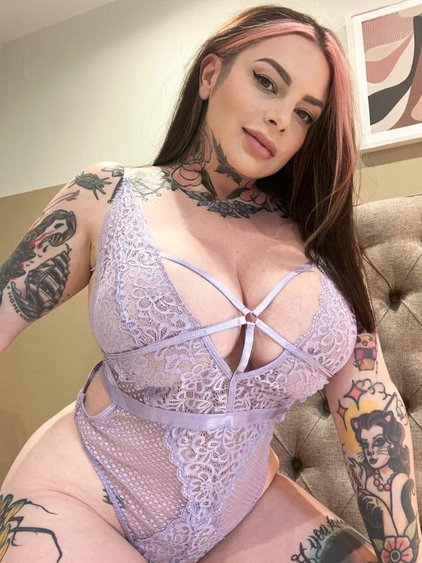 Escort Available for hookup 💋🌟🌈🌼 HMU on Snapchat : Yvettemary01
