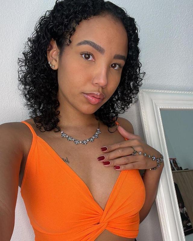 i am available for casual fun... 👅😻