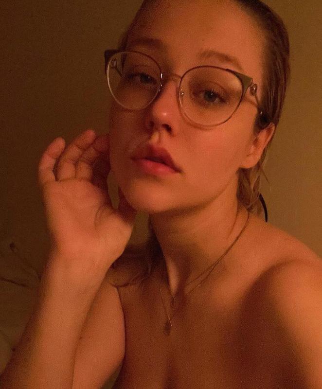 I’m Available to fuck you Good 🍆🍆💦💦😋