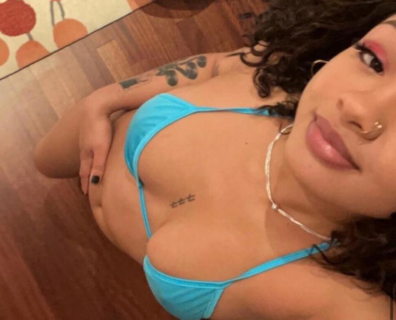 Looking for pleasurable time?Waiting for you with my lingerie on👙🍑