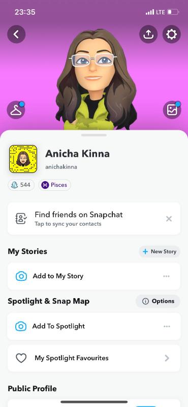 HMU if you down for sex and massage text me on Snapchat:Anichakinna