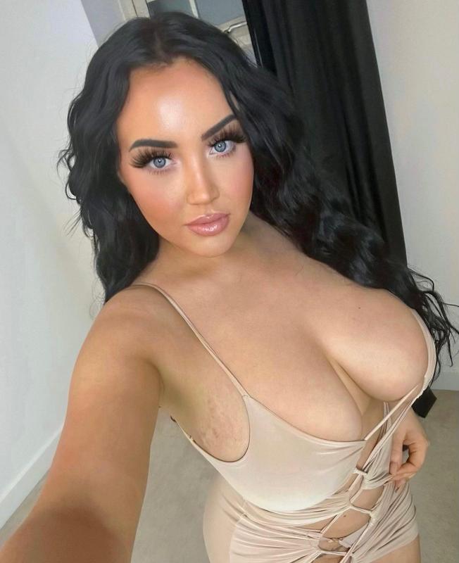 Available for,i do facetime fun and video selling at best rate,Snapchat:•Availab