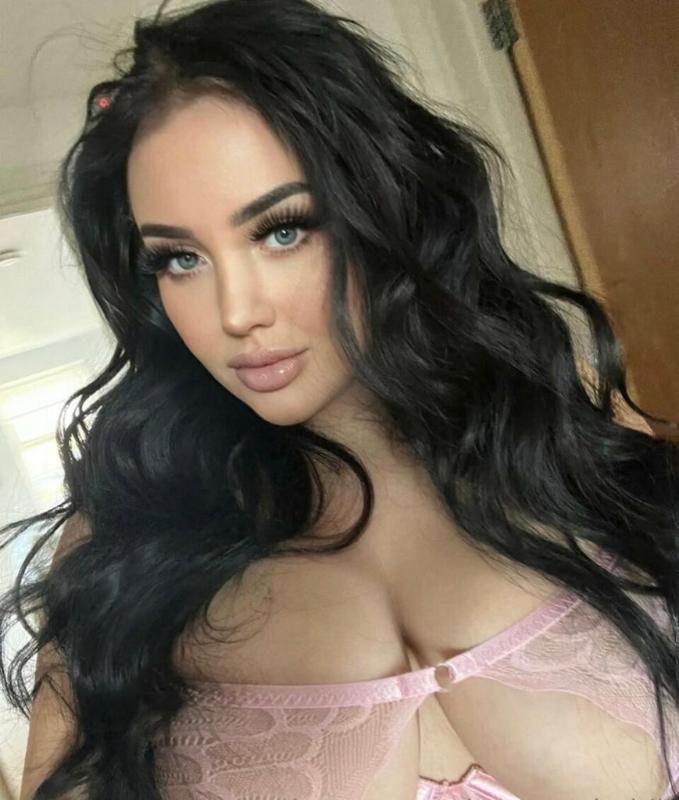Available for,i do facetime fun and video selling at best rate,Snapchat:•Availab