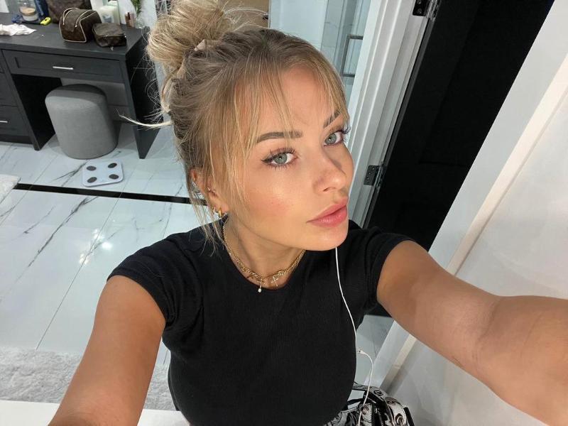Professional Masseuse/Escort
