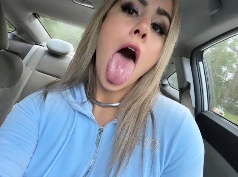 Snapchat @shirleydon55 ,PHONE : 9045879626 I’m That Naughty Girl👅