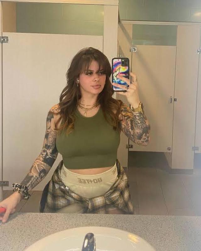 I’m available for hook up and massage