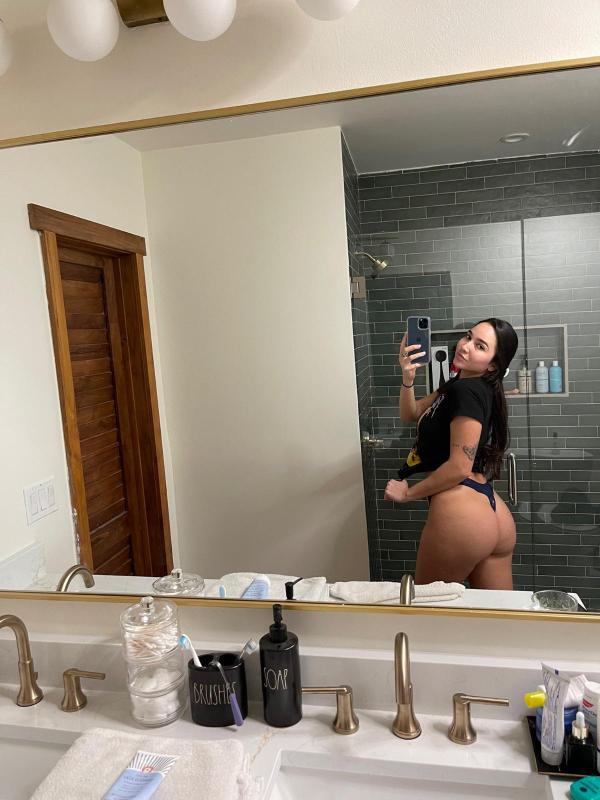 Always available for sex both incall and outcall service