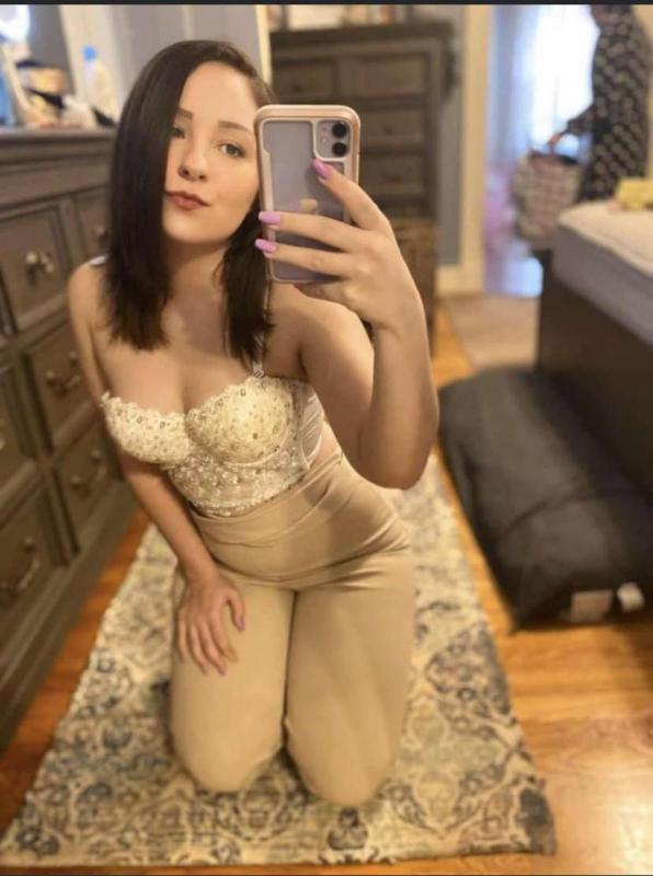 Available for all kind of hook up discreet 💯🍆💦👅 HMU (904) 530-0813