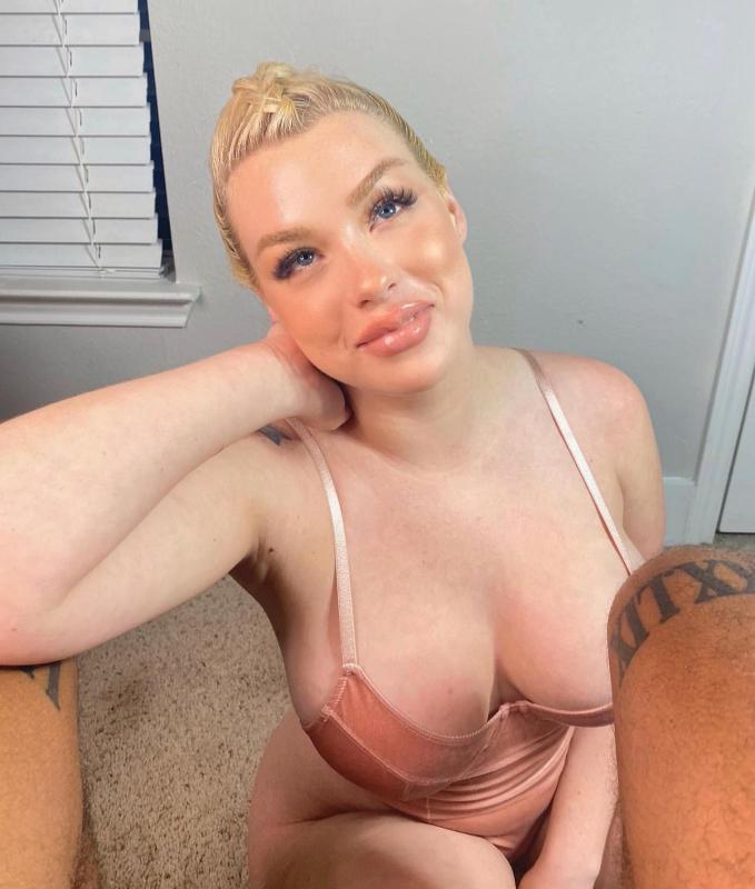 i’m Available for Everyday and night for incall and outcall .. (304) 306-9793 (S