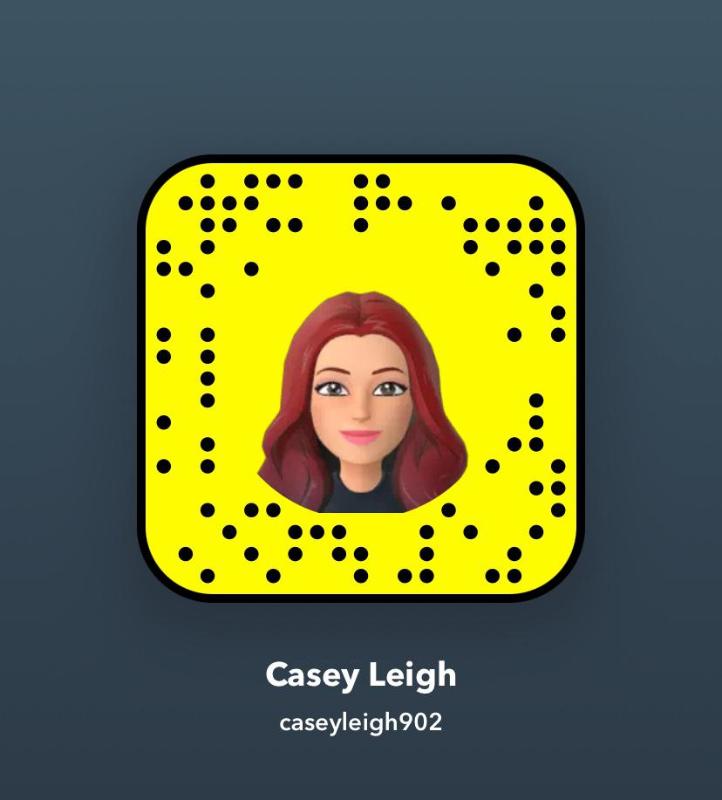 I offer sex , nudes and naughty facetime...