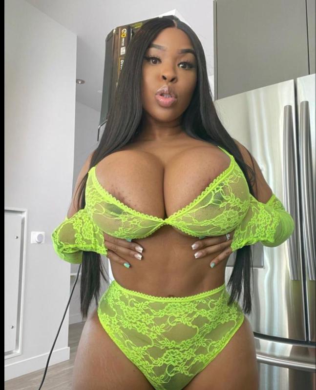 Hello, darling welcome to my kind of hotness💦👅🍭🥰
