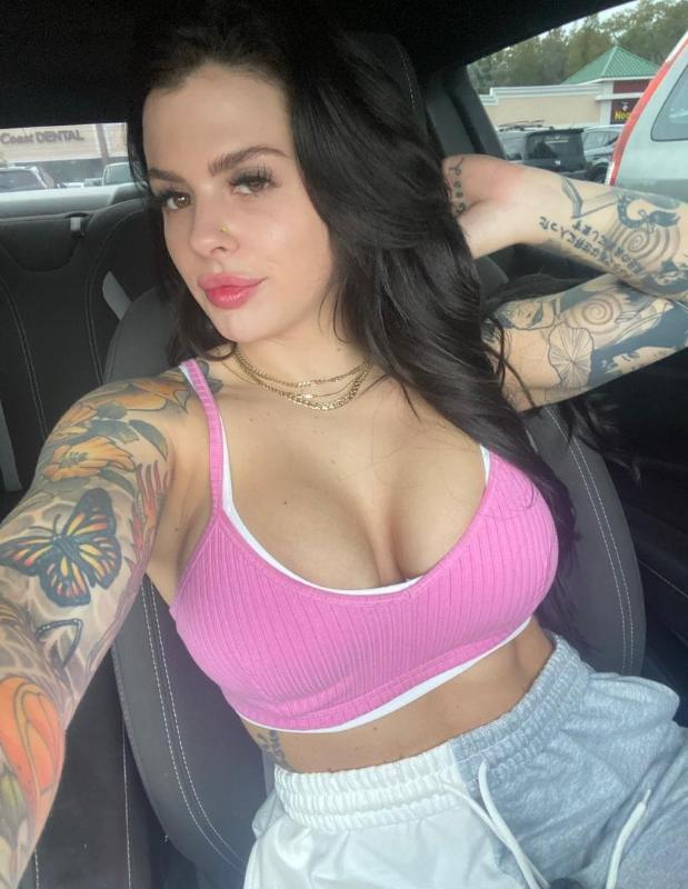 My services include everything, sex, anaal, oral, kisses, cuddles, and more.