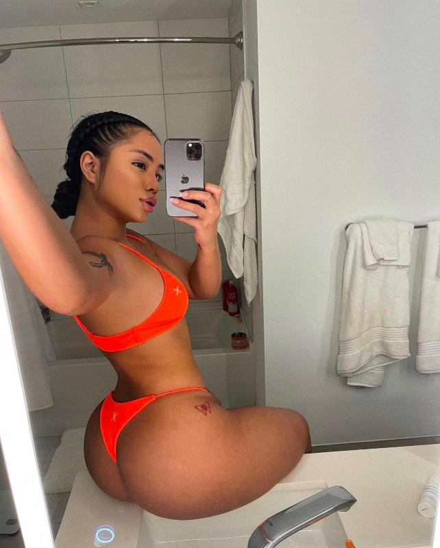 I’m available for hook up 🍆🍑💦🍑💦💦🍑🍆