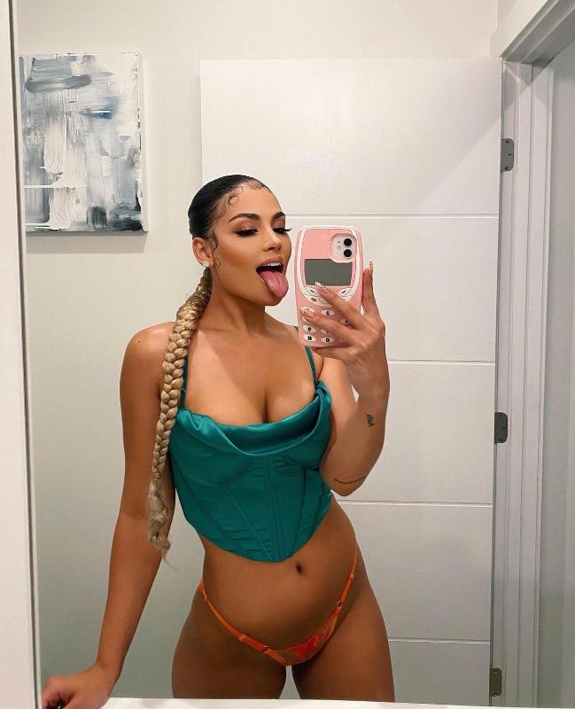 LOOKING🍭4🍬D🍦SWEETEST🍼MILKY💦JUICY🌧WET🍇**🍓SEND A DM
