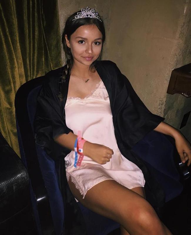 2 Girls Double The Pleasure !!!! 9499450996