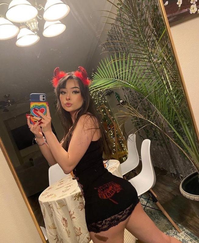 I’M AVAILABLE RIGHT NOW 👅👅❤️