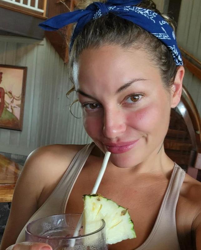 I’m down for hookup (754) 333-0827