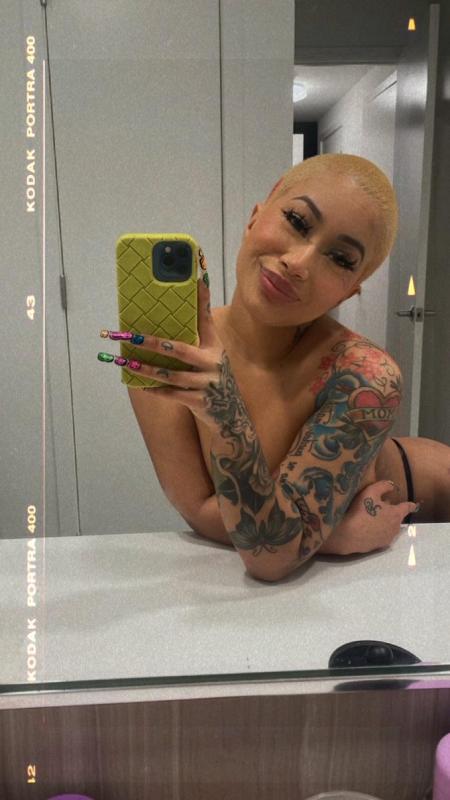 🍆🍑Naughty Kate here to pleasure 🍑 🥵