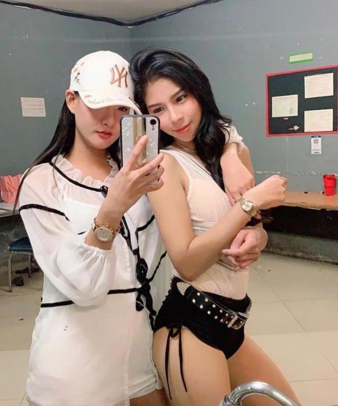 very young Asian girl I have several friends call me 713 999 7638