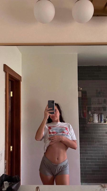 Milky 🥛 hookups and my nudes 🥛❤️🍑🍆💋💎🛁