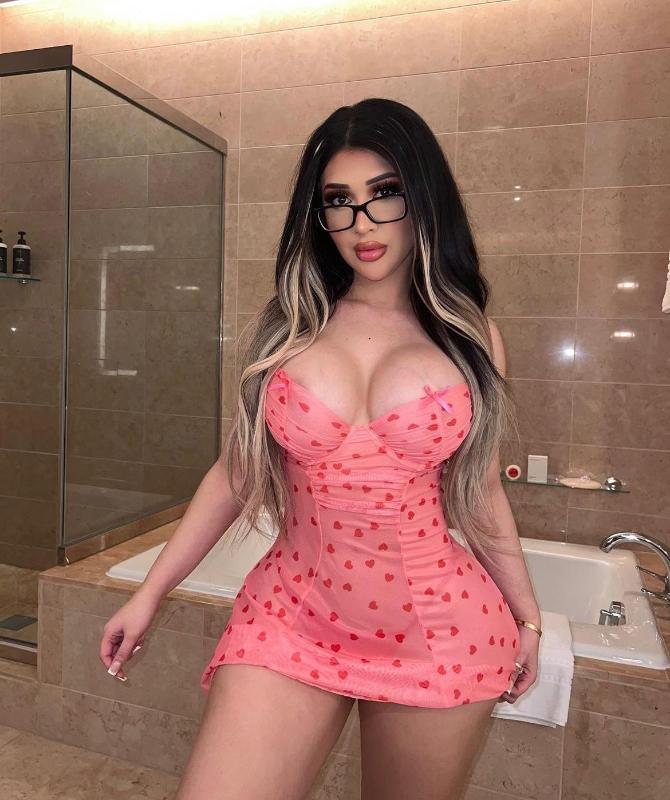 Escort Available for hookup service