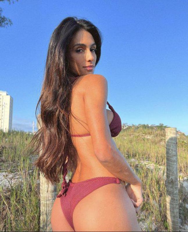 Amanda Brazilian