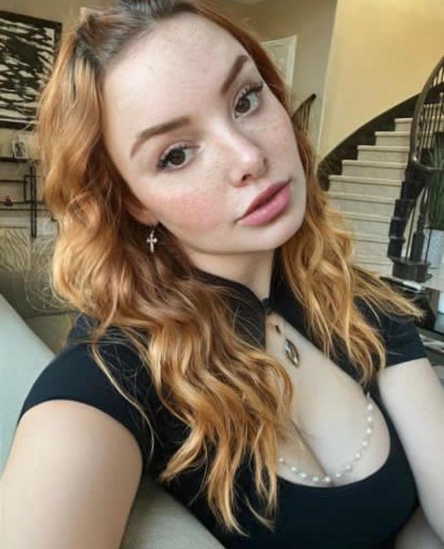 Sexy cute 🥰 lady down down service