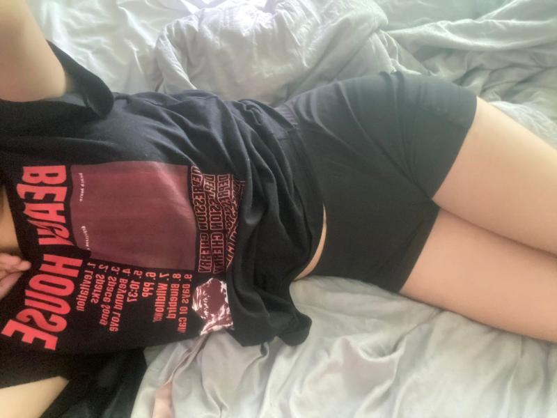 Incall - $250 hour           - $125 30mins  Overnight - $600  Outcall - $350 hou