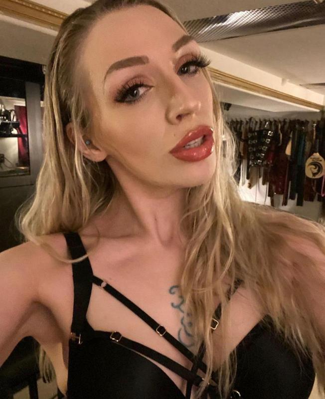 Hi💋💦Let me turn your dreams into reality💦💋 Age:29years Hey gentleman,🌹💙