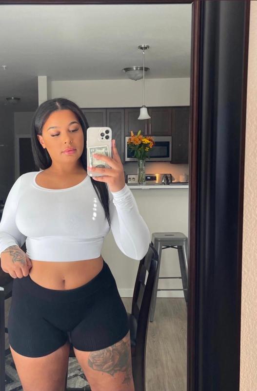 I’m available all the time.. 💯 juicy PUSSY